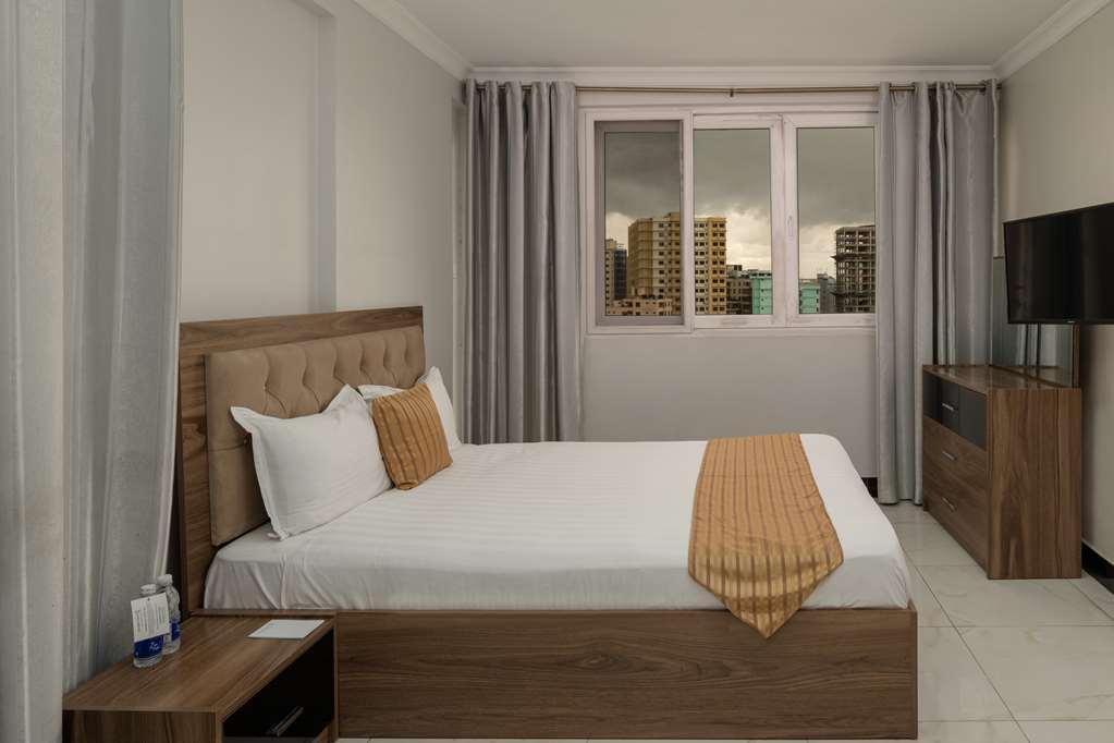 Golden Tulip Dar Es Salaam City Center Hotel Room photo