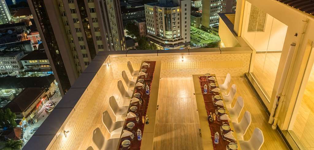 Golden Tulip Dar Es Salaam City Center Hotel Amenities photo
